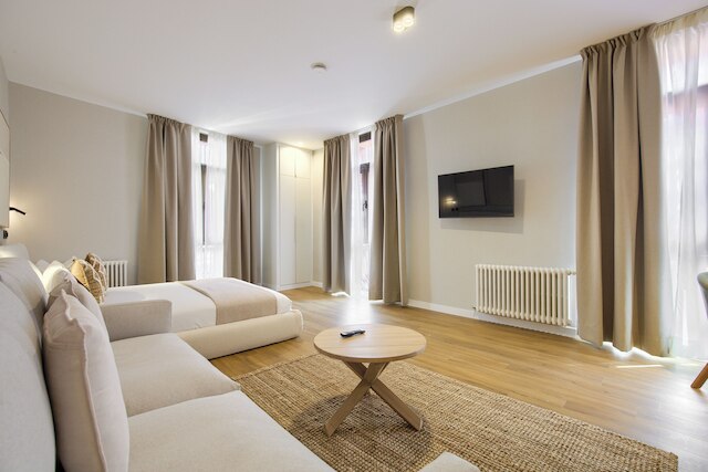 ドボ マドリード フスティシア