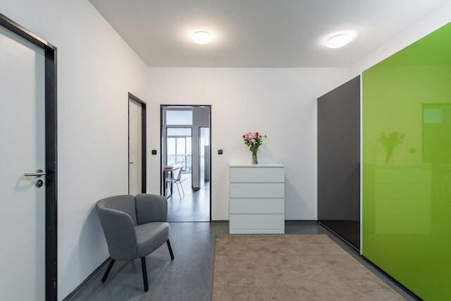 3 ベッドルーム アパートメント ニア センター