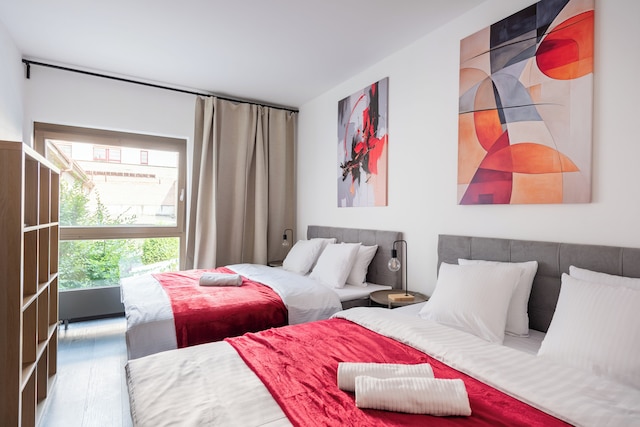 3 ベッドルーム アパートメント ニア センター