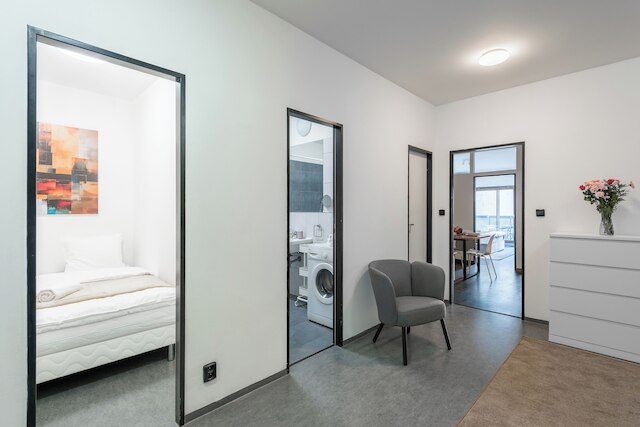 3 ベッドルーム アパートメント ニア センター