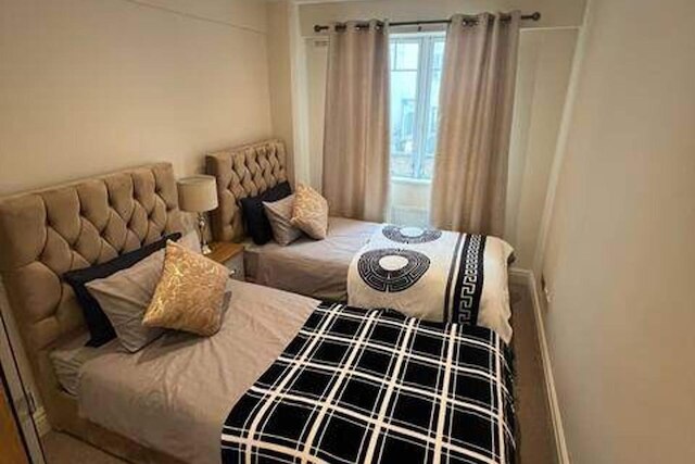 3ベッド セントラル アパートメント - スリープス 8 & フリー パーキング