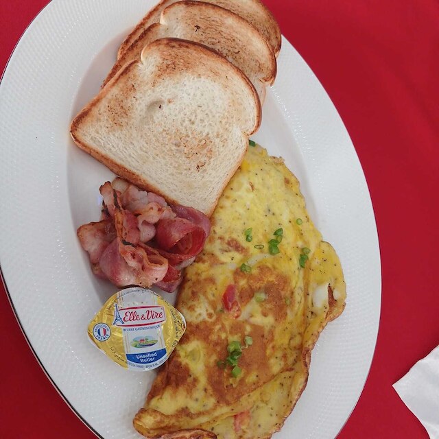 クラウン ホテル ガイアナ INC