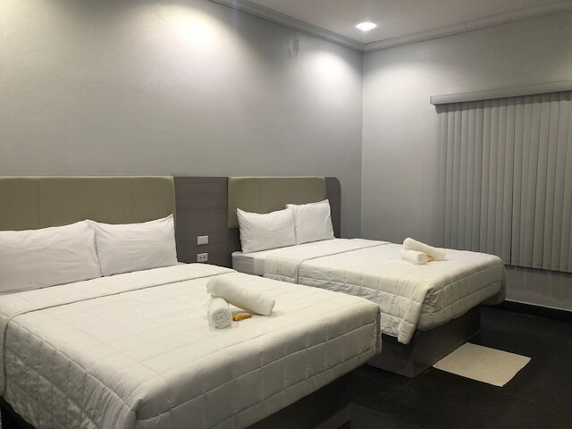 クラウン ホテル ガイアナ INC