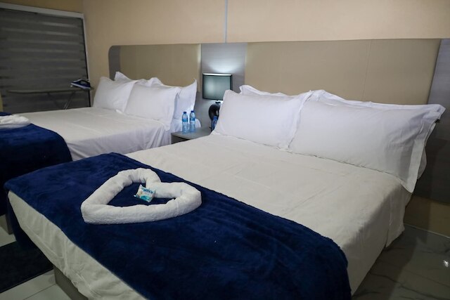 クラウン ホテル ガイアナ INC