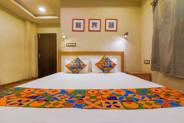 Fabhotel Mb International