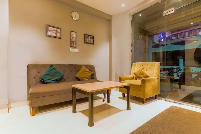 Fabhotel Mb International