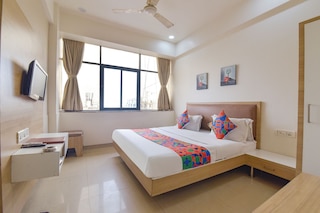 Fabhotel Soham Palace