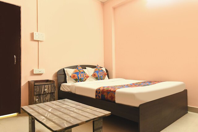 Fabhotel The Infinity