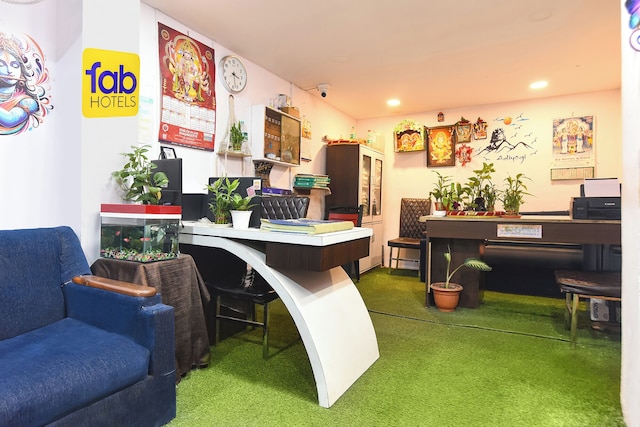 Fabhotel The Infinity