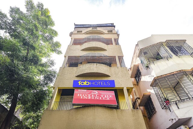 Fabhotel The Infinity