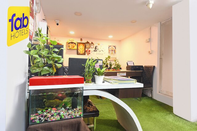 Fabhotel The Infinity