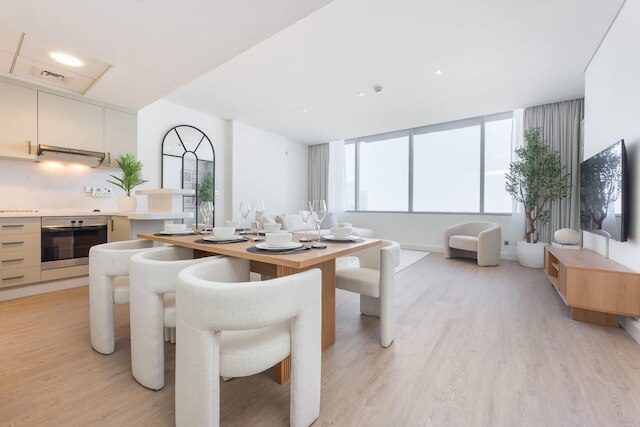 Sky Garden s Magnificent 1 Bedroom Apartment Perfect for 4