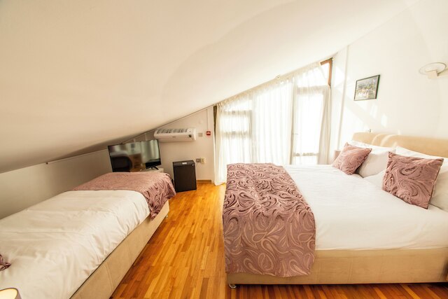 poseidon kınalıada pansiyon