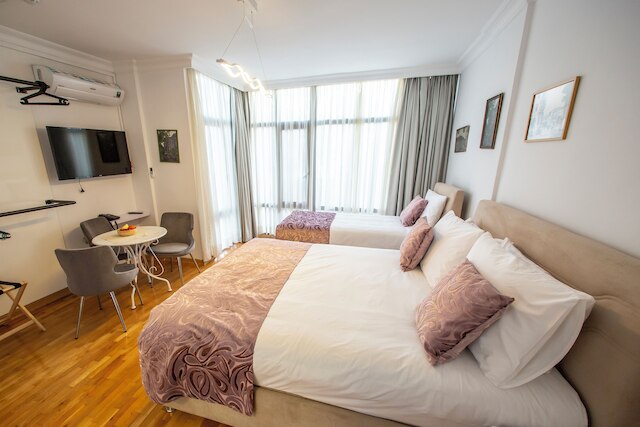 poseidon kınalıada pansiyon