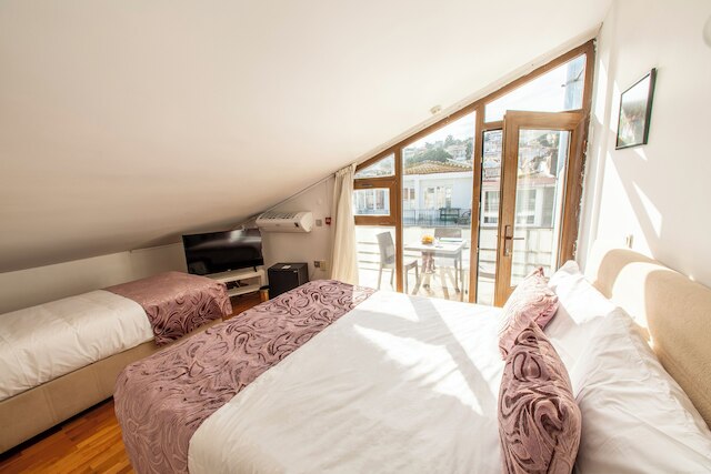 poseidon kınalıada pansiyon