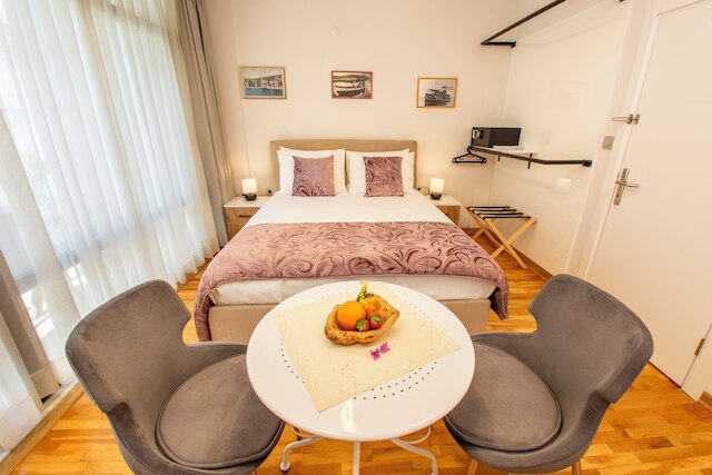 poseidon kınalıada pansiyon