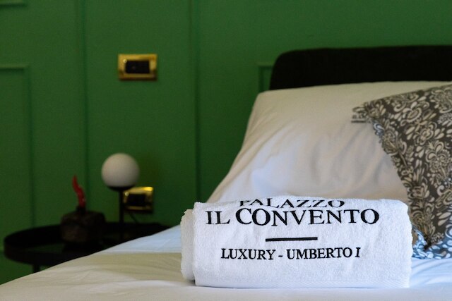 パラッツォ イル コンヴェント ウニヴェルシタ