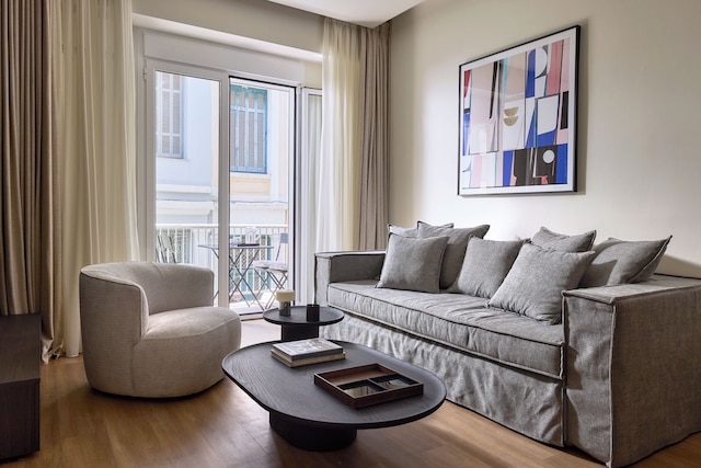 オレア レジデンス, シンタグマ by Aura Homes