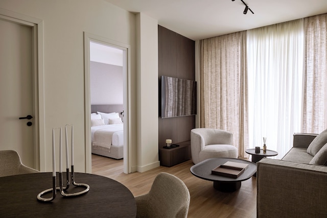 オレア レジデンス, シンタグマ by Aura Homes