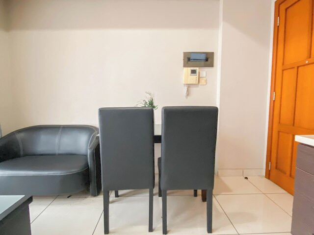 コージーステイ 1 ベッドルーム アパートメント アット 1 チク ディティロ レジデンス