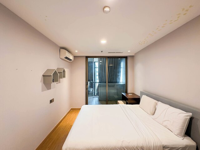 スペーシャス アンド ストラテジック ロケーション 3 ベッドルーム アット コンドミニウム レジェンシ アパートメント