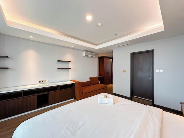 スペーシャス アンド ストラテジック ロケーション 3 ベッドルーム アット コンドミニウム レジェンシ アパートメント