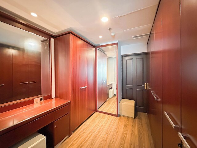 スペーシャス アンド ストラテジック ロケーション 3 ベッドルーム アット コンドミニウム レジェンシ アパートメント