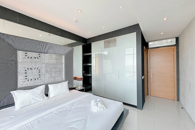 スペーシャス アンド コンフォータブル リビング 3ベッドルーム アパートメント アット アリヤドゥタ レジデンス