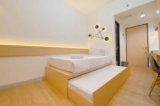 Warm Minimalist Studio Apartment The Alton