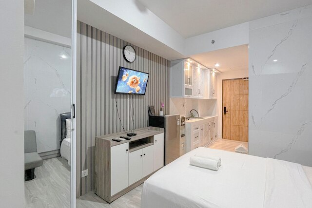 モダン スカンジナビアン スタジオ アット デルフト チプトラ マカッサル アパートメント