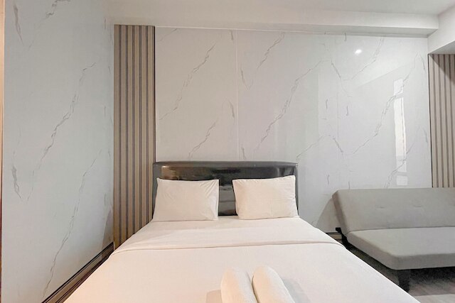 モダン スカンジナビアン スタジオ アット デルフト チプトラ マカッサル アパートメント