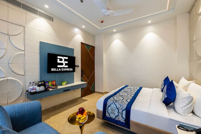 ザ ベラ エクスプレス