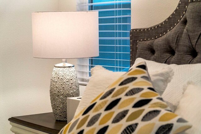 Central Location Cozy Private Bedroom w Bathroom