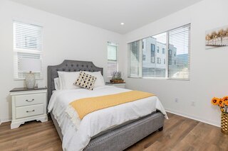 Central Location Cozy Private Bedroom w Bathroom