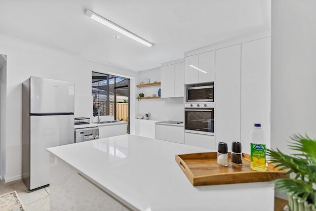 Rainforest Reef Retreat - Esplanade Ground-floor Apartment