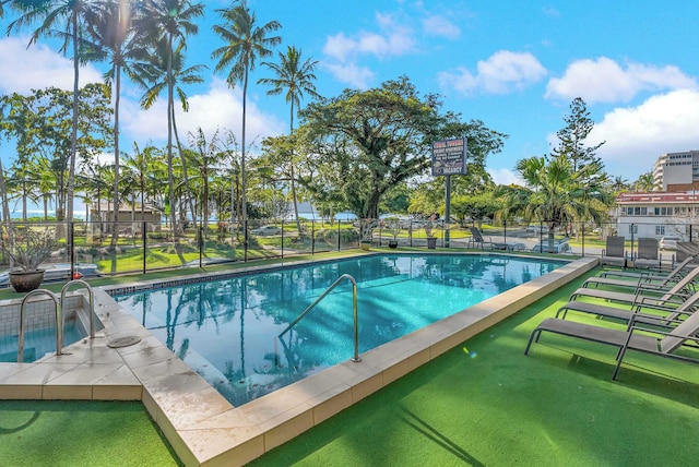 Rainforest Reef Retreat - Esplanade Ground-floor Apartment