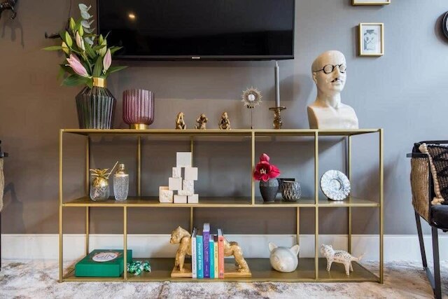 ザ アヴィーチ シグネチャー ソーホー バイ フランキー セイズ