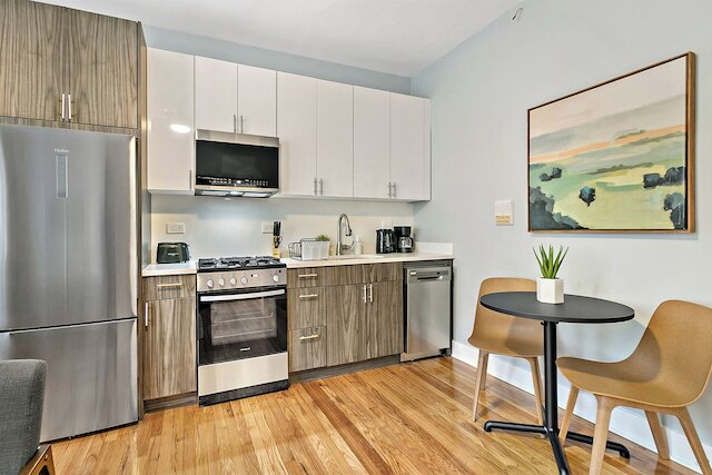 Lovely 1BR Apt - Belmont B3