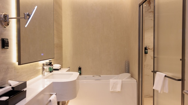 Crowne Plaza Dushanbe by IHG