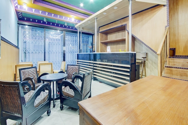 ホテル O シビラ カフェ & ホームステイ