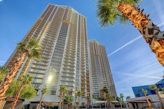 Suite Hub LV at Signature Sphere View