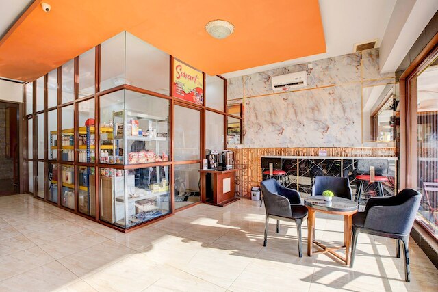 ダンセンター S ホテル