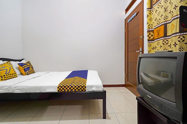 SPOT ON 91221 ポンドック NSN シャリア