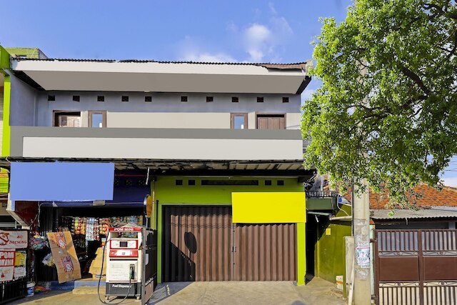 SPOT ON 91221 ポンドック NSN シャリア