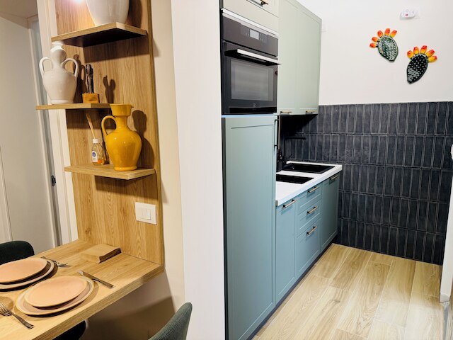 Bari Central Station-Vimini Like a Local