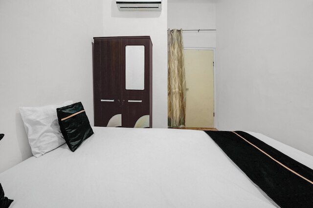 ホテル O サガラ ホームステイ ルンクット