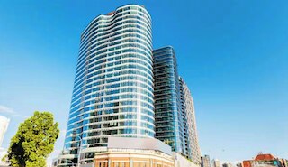 ラグジュアリー アパートメンツ ウィズ ルーフトップ プール CBD