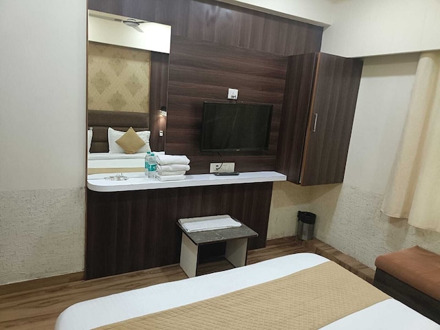 HOTEL RJ RESIDENCY C.G.ROAD