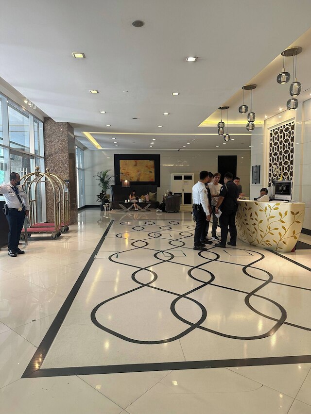 Luxurious Studio in Mckinley Hill With City View