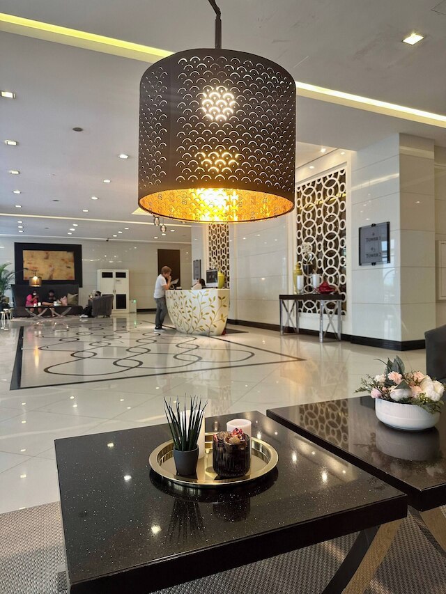 Luxurious Studio in Mckinley Hill With City View